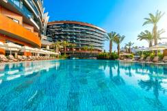 KIRMAN PREMIUM CALYPTUS RESORT-SPA Pools & Beach